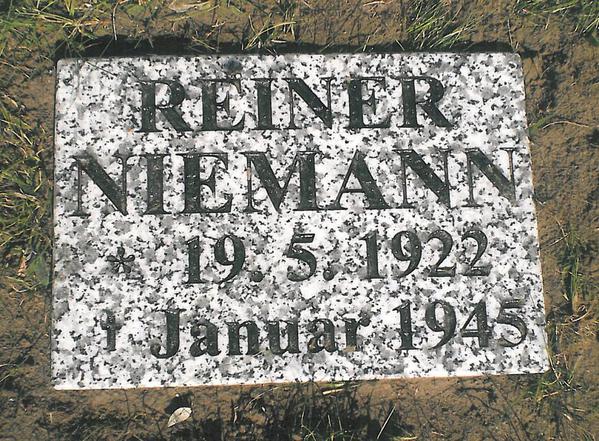 Reinersnewgravestone